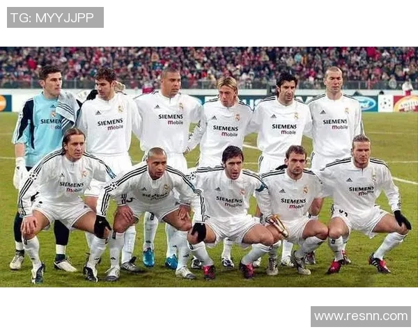 近20年全球足球巨星风采回顾及其在足坛的卓越影响力